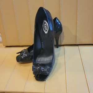 Tod's Black patent pumps